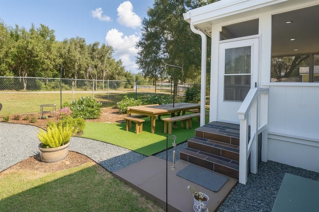 For Sale: $599,900 (4 beds, 2 baths, 2150 Square Feet)