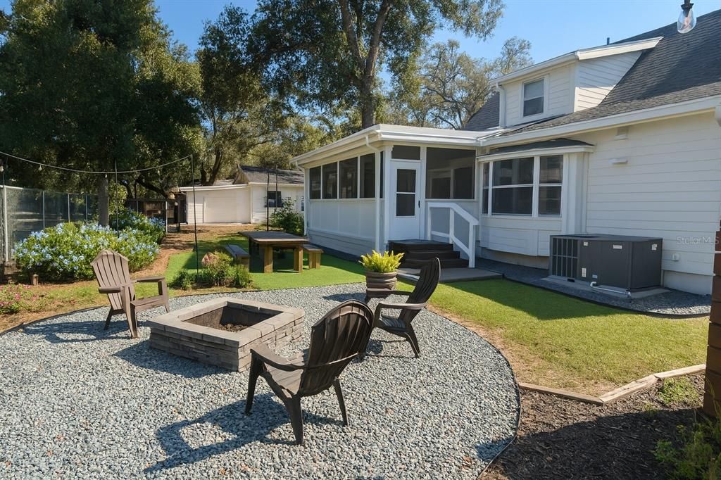 For Sale: $599,900 (4 beds, 2 baths, 2150 Square Feet)