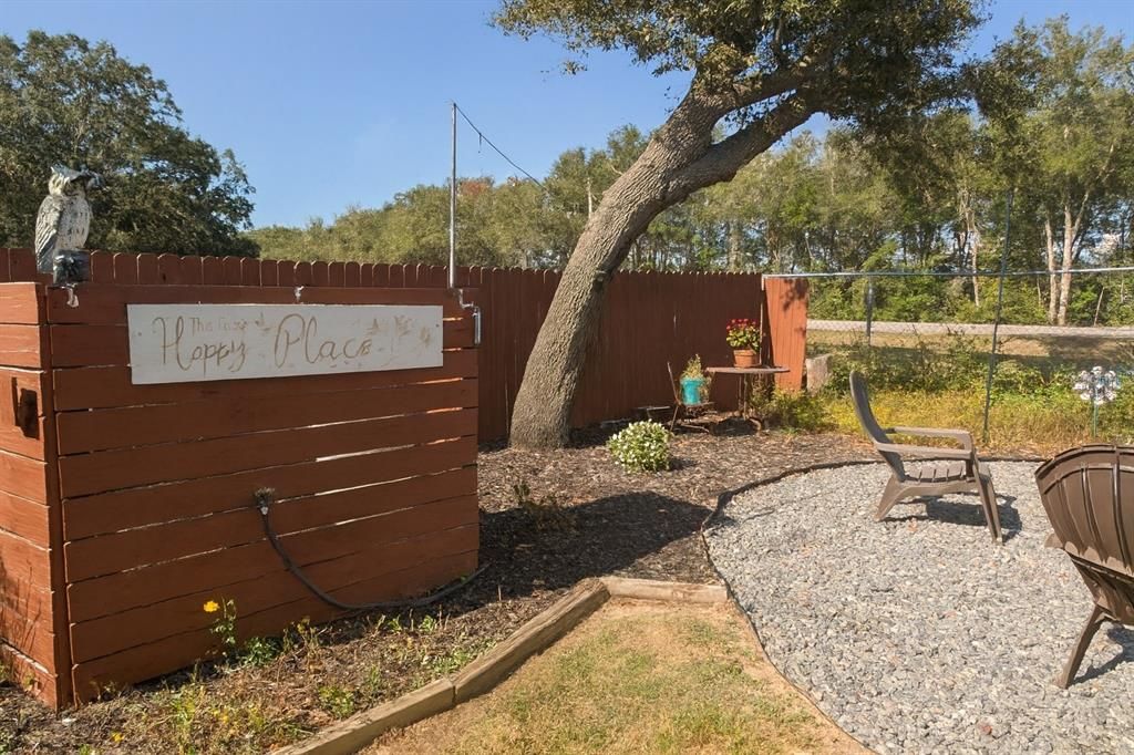 For Sale: $599,900 (4 beds, 2 baths, 2150 Square Feet)