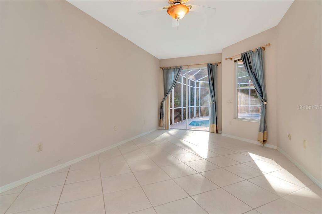 For Sale: $599,999 (4 beds, 3 baths, 2492 Square Feet)