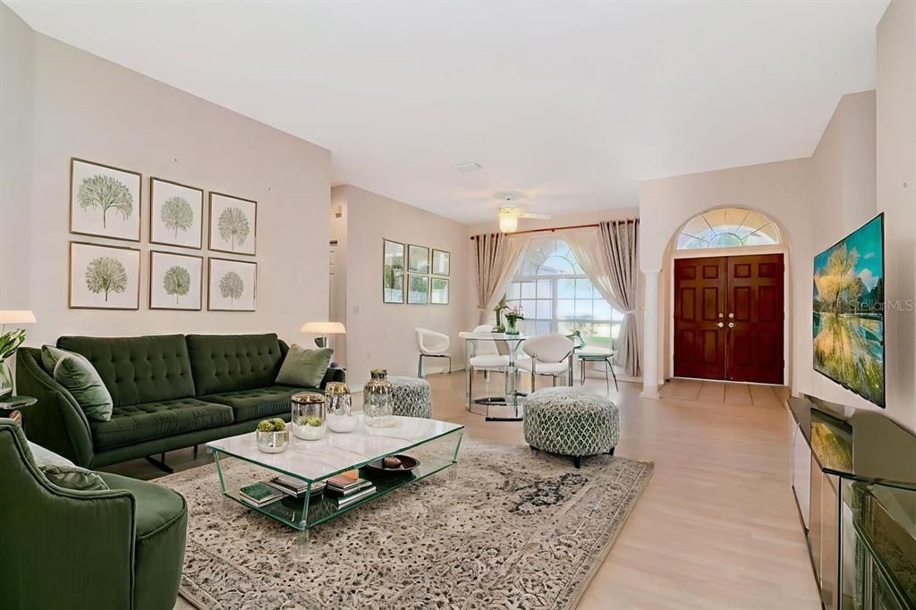 For Sale: $599,999 (4 beds, 3 baths, 2492 Square Feet)