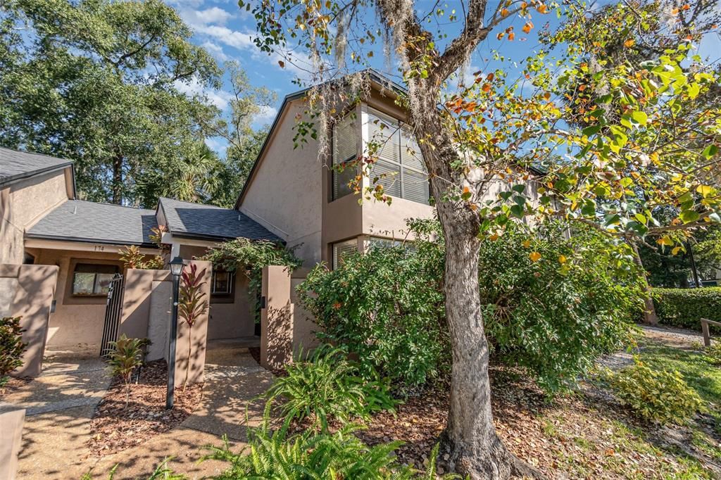 待售: $249,900 (2 贝兹, 2 浴室, 1199 平方英尺)