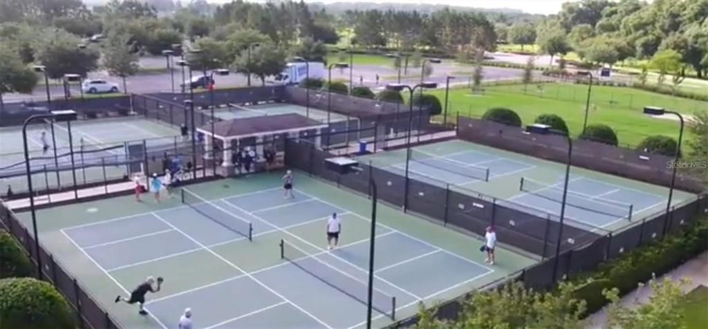 For Rent: $2,300 (3 beds, 3 baths, 2528 Square Feet)