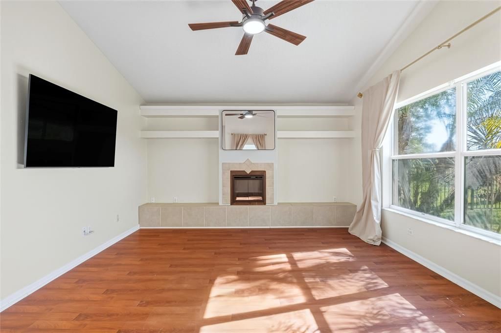 For Sale: $485,000 (3 beds, 2 baths, 1484 Square Feet)