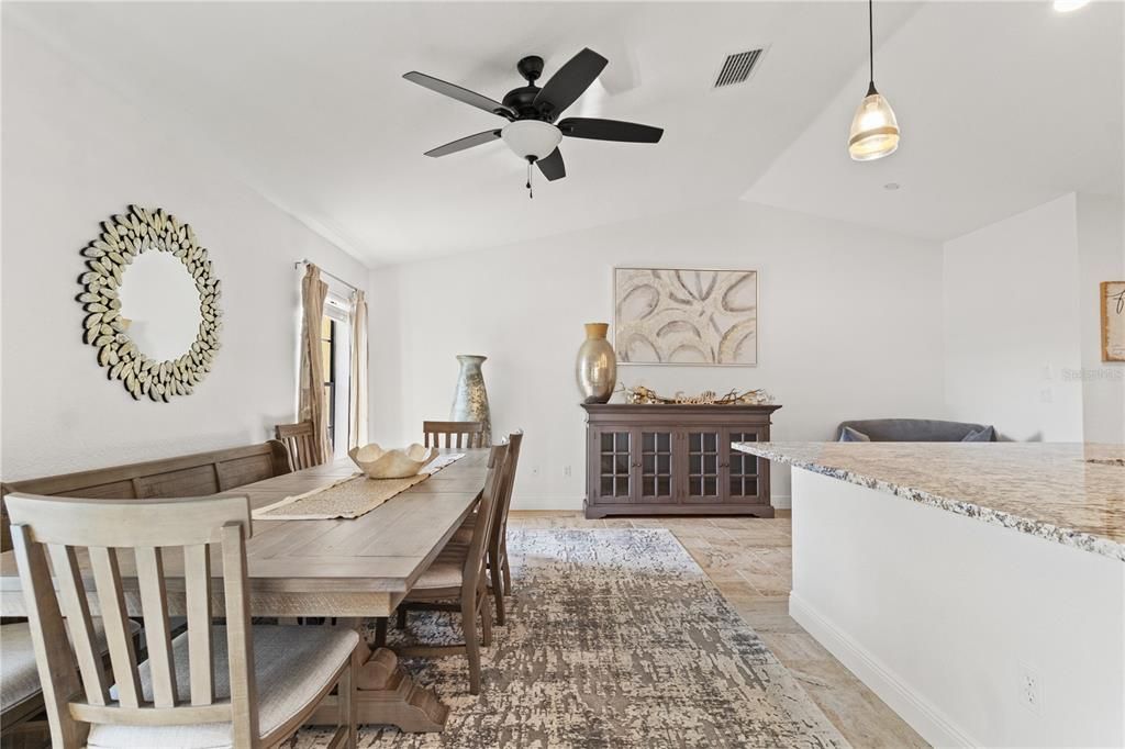 待售: $489,000 (3 贝兹, 2 浴室, 1805 平方英尺)