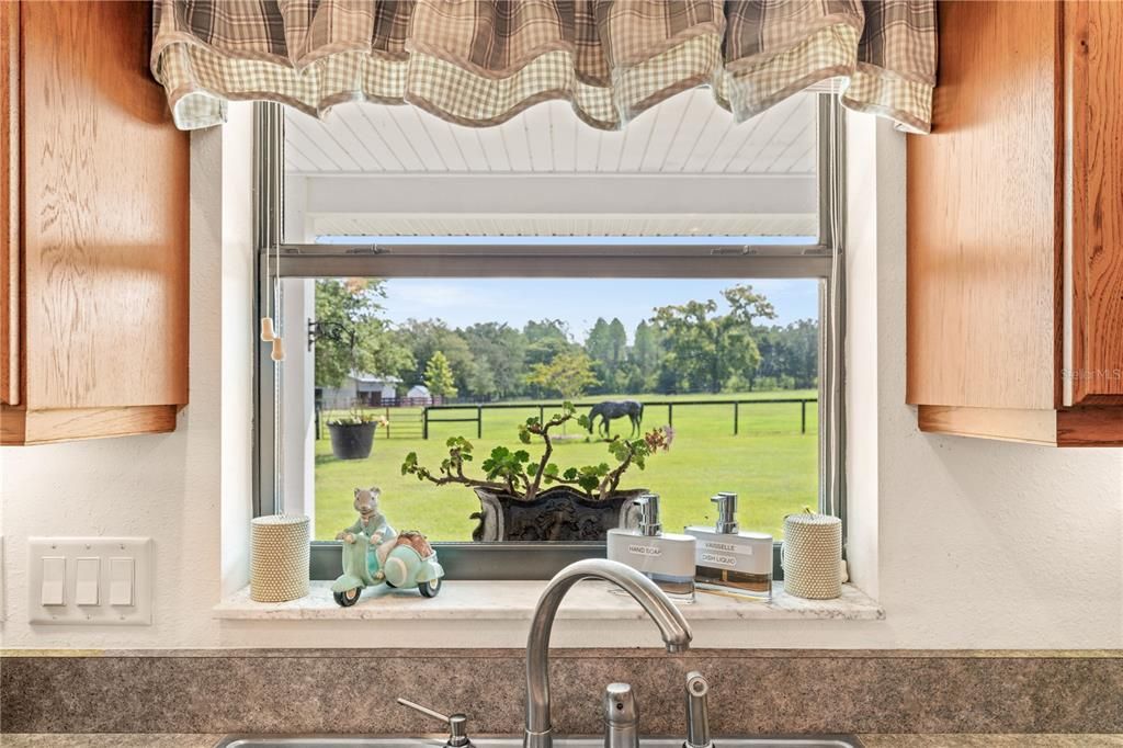 待售: $1,500,000 (3 贝兹, 2 浴室, 1792 平方英尺)