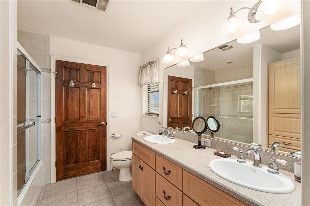 待售: $1,500,000 (3 贝兹, 2 浴室, 1792 平方英尺)