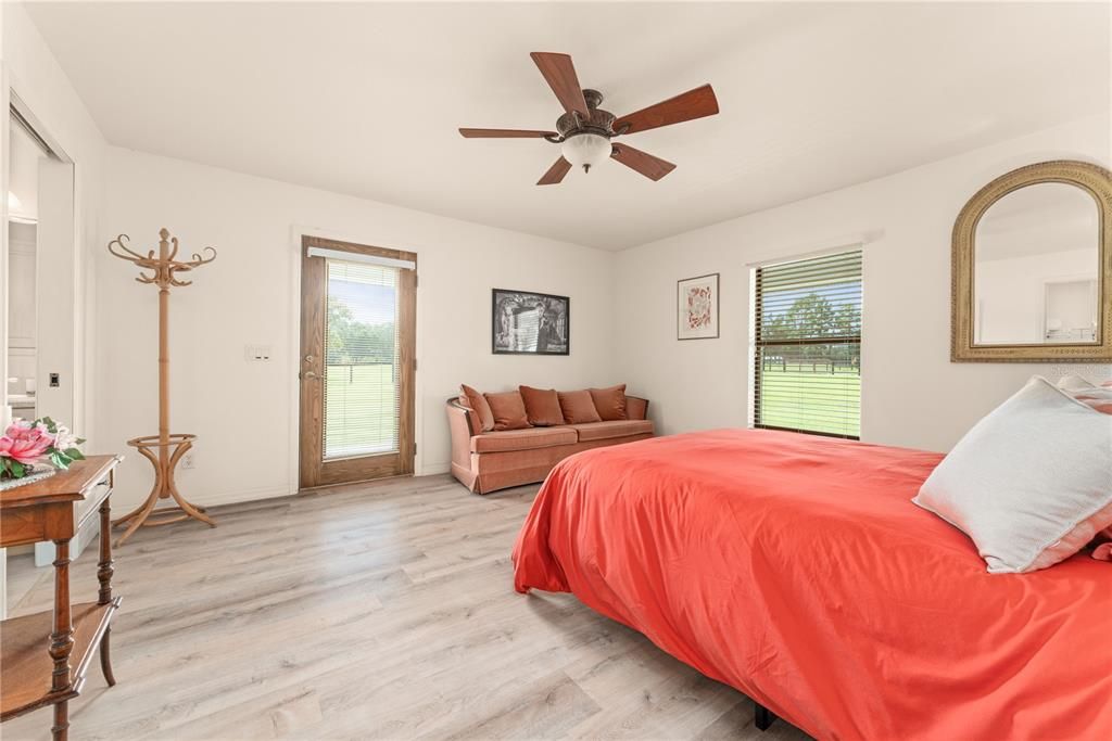 待售: $1,500,000 (3 贝兹, 2 浴室, 1792 平方英尺)