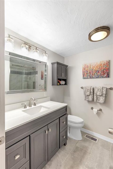 For Sale: $325,000 (2 beds, 2 baths, 1178 Square Feet)