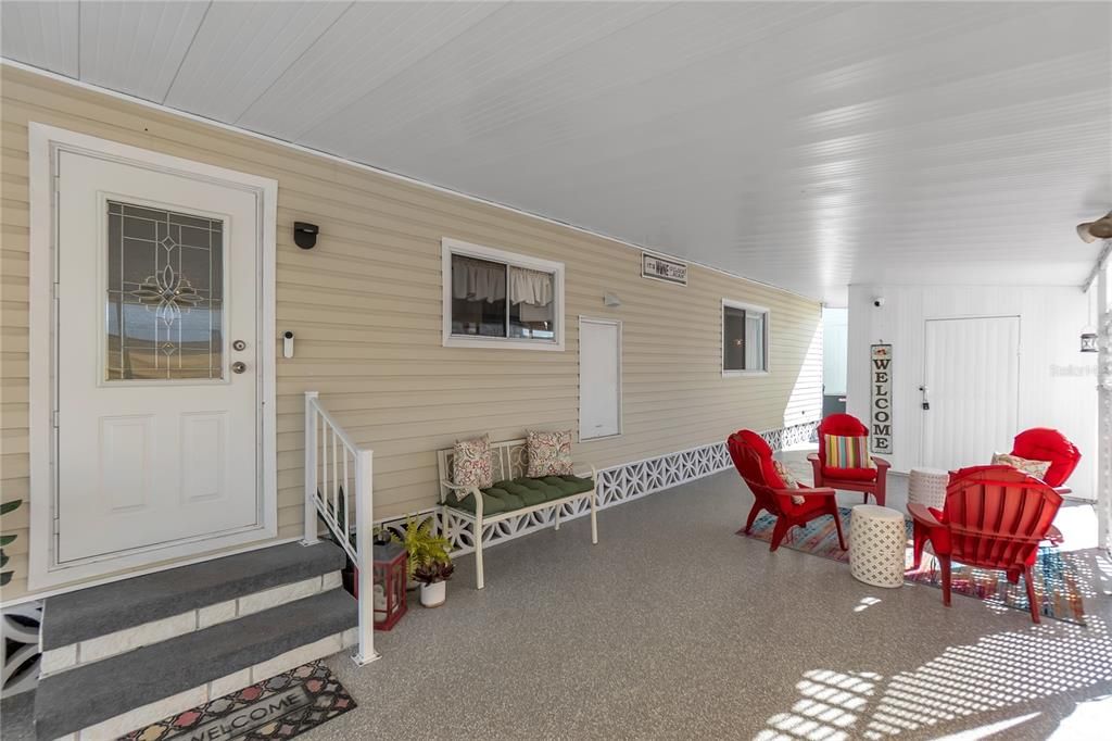 For Sale: $325,000 (2 beds, 2 baths, 1178 Square Feet)