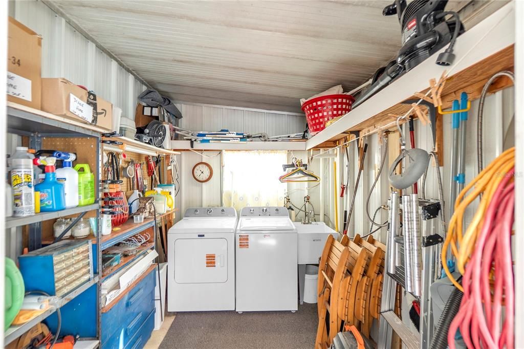 For Sale: $325,000 (2 beds, 2 baths, 1178 Square Feet)