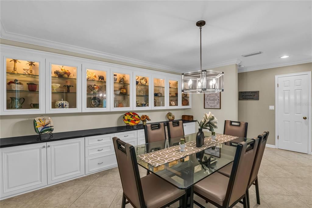 For Sale: $650,000 (3 beds, 2 baths, 2840 Square Feet)