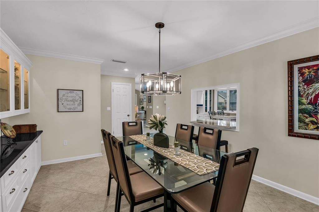 For Sale: $650,000 (3 beds, 2 baths, 2840 Square Feet)