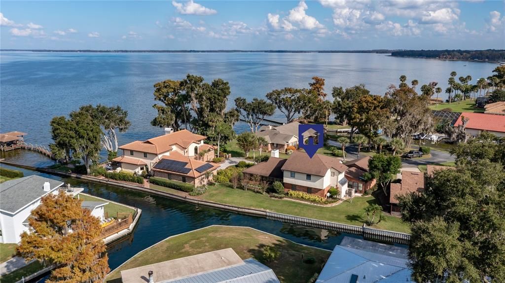 For Sale: $650,000 (3 beds, 2 baths, 2840 Square Feet)