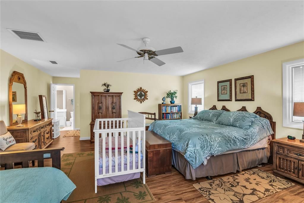 For Sale: $650,000 (3 beds, 2 baths, 2840 Square Feet)