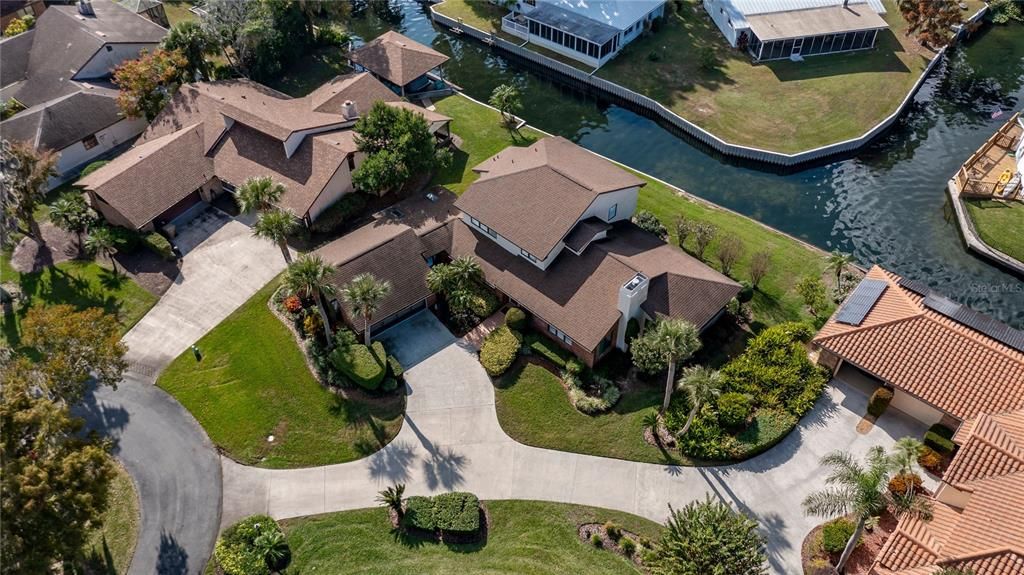 For Sale: $650,000 (3 beds, 2 baths, 2840 Square Feet)