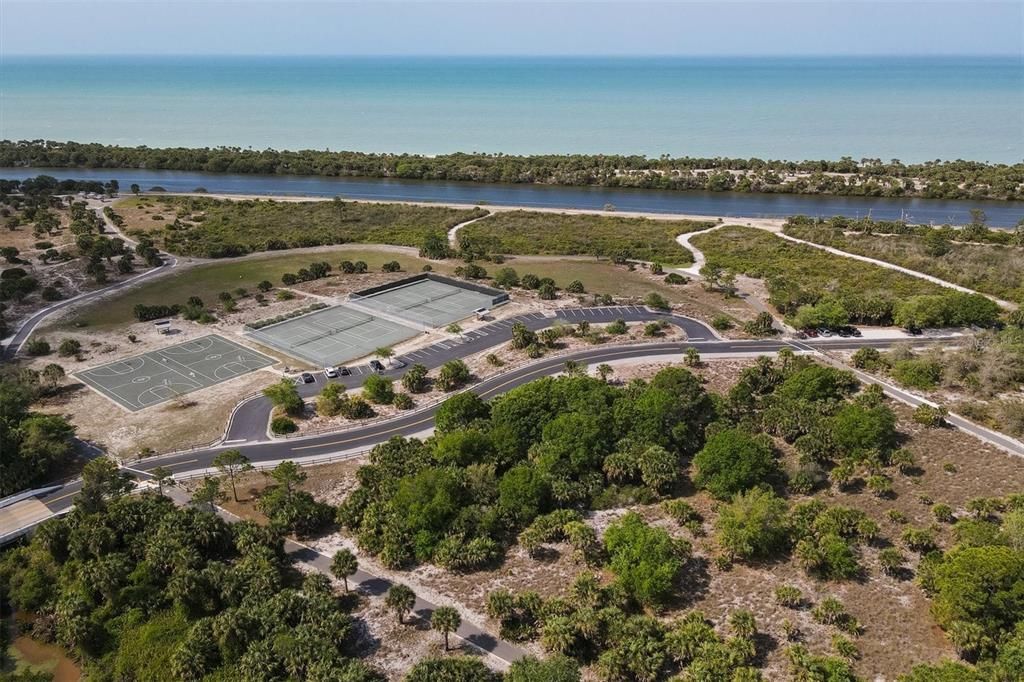 For Sale: $450,000 (3 beds, 2 baths, 1676 Square Feet)