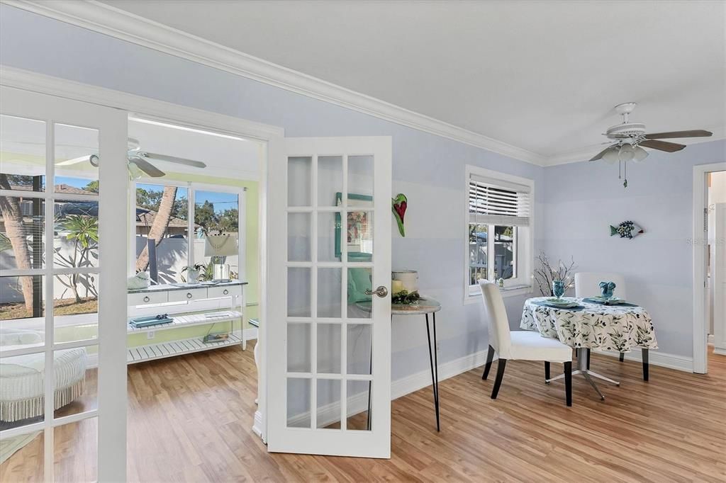 For Sale: $450,000 (3 beds, 2 baths, 1676 Square Feet)