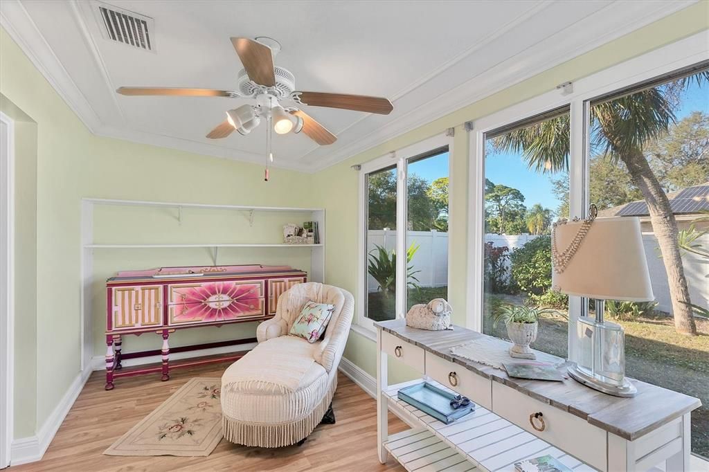 For Sale: $450,000 (3 beds, 2 baths, 1676 Square Feet)