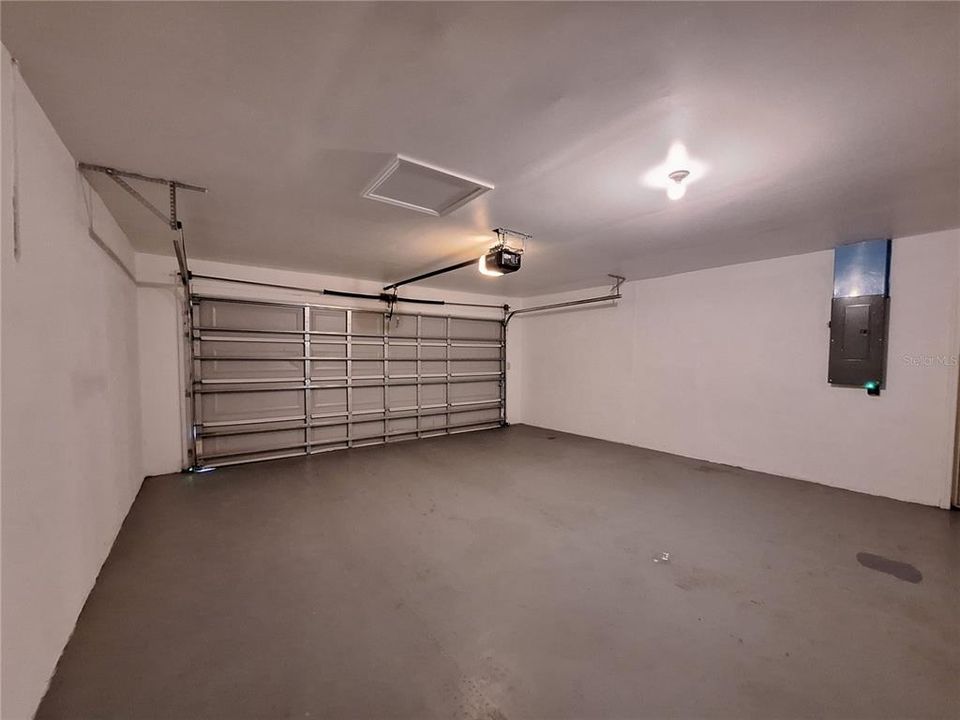 For Sale: $599,000 (4 beds, 2 baths, 1991 Square Feet)