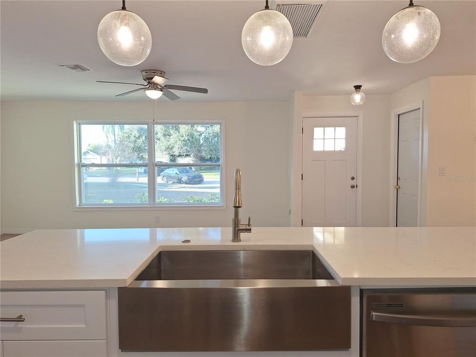 For Sale: $599,000 (4 beds, 2 baths, 1991 Square Feet)