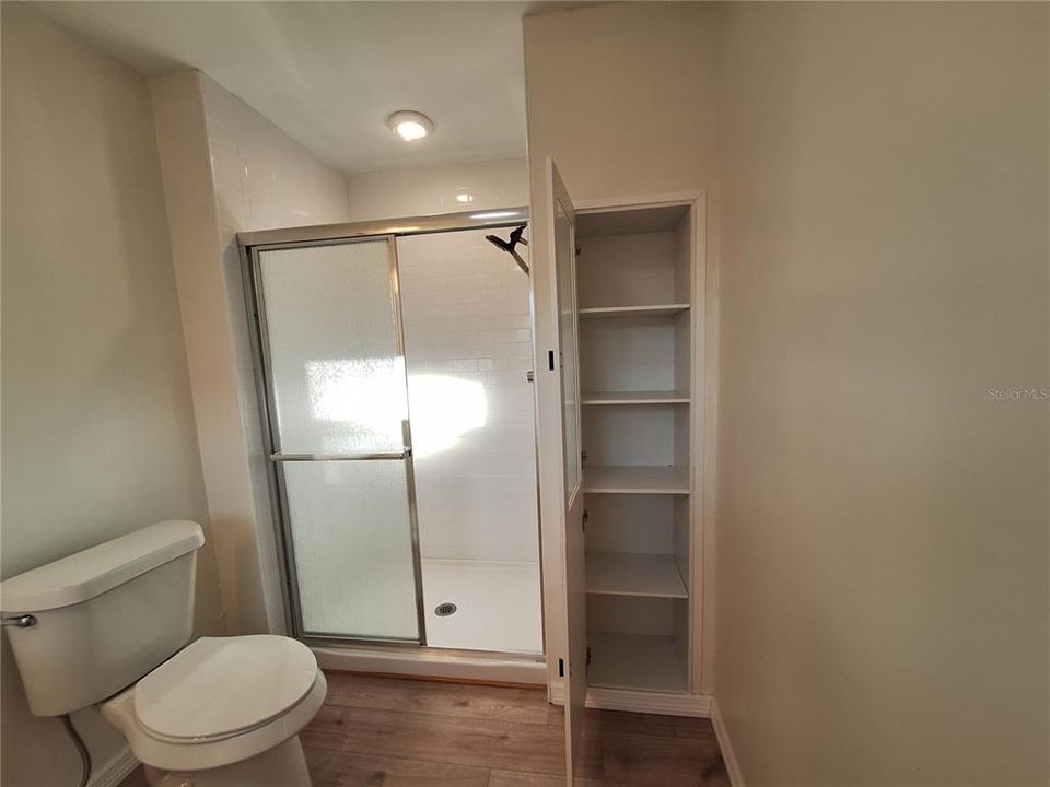 For Sale: $599,000 (4 beds, 2 baths, 1991 Square Feet)