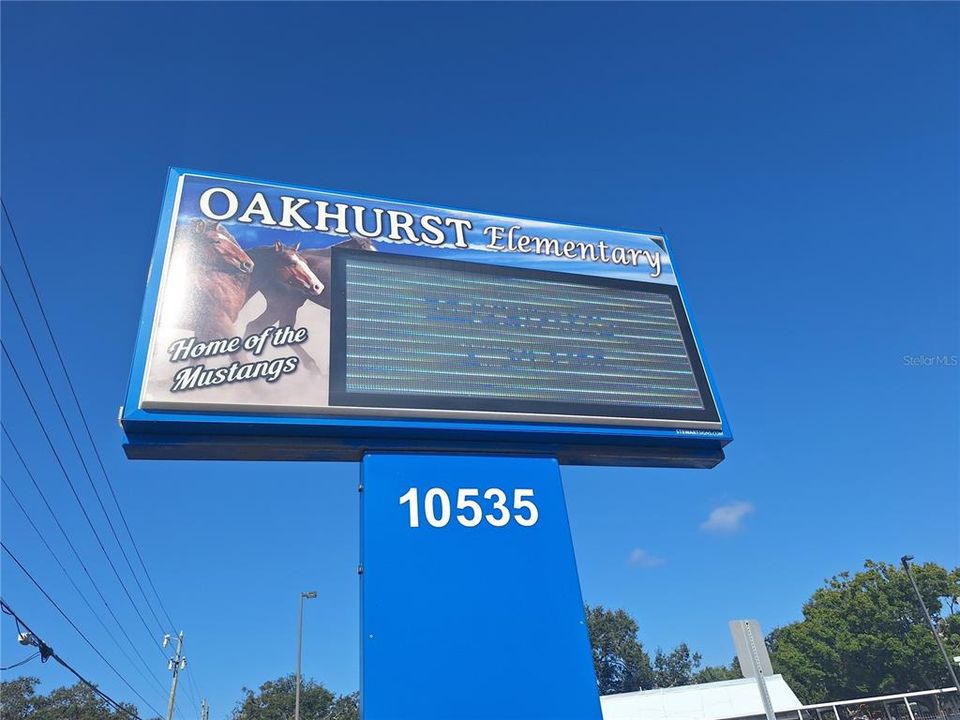 For Sale: $599,000 (4 beds, 2 baths, 1991 Square Feet)