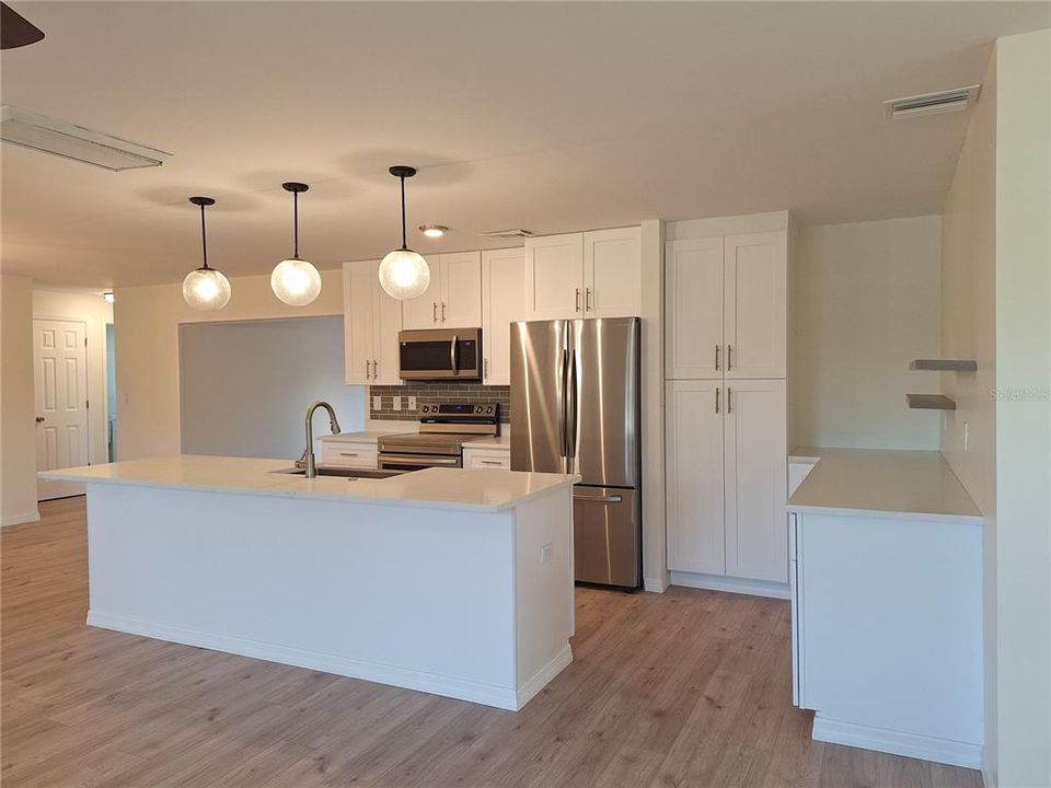 For Sale: $599,000 (4 beds, 2 baths, 1991 Square Feet)