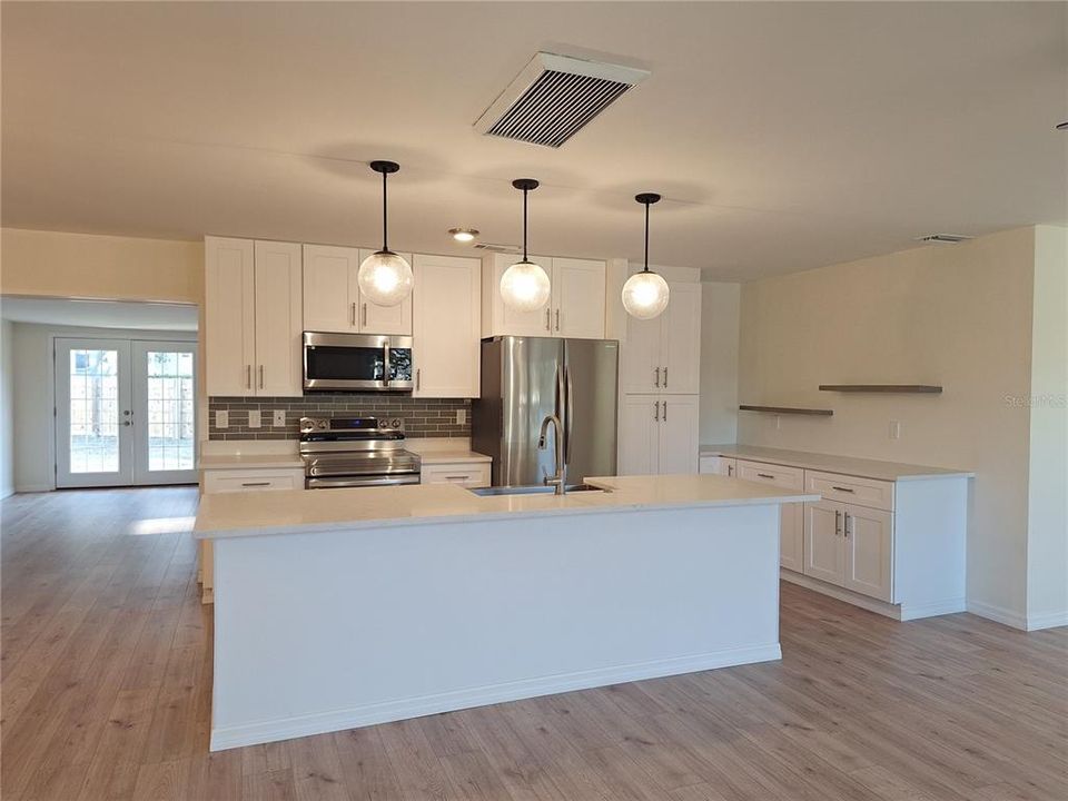 For Sale: $599,000 (4 beds, 2 baths, 1991 Square Feet)