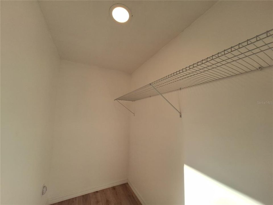 For Sale: $599,000 (4 beds, 2 baths, 1991 Square Feet)