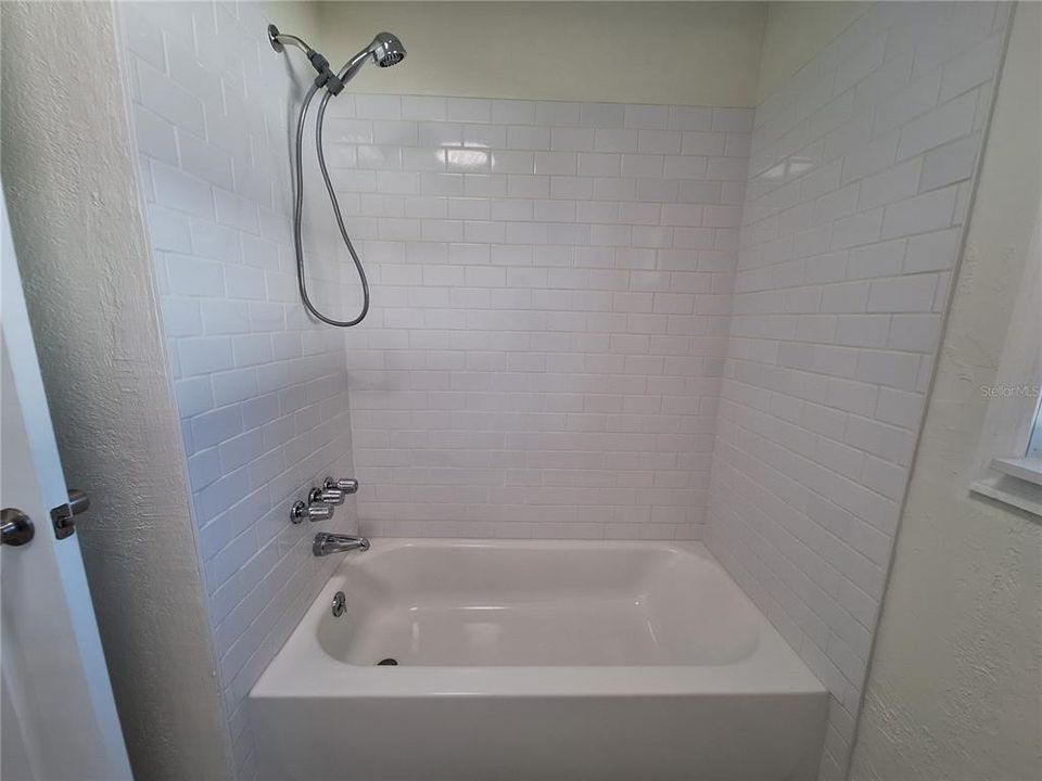 For Sale: $599,000 (4 beds, 2 baths, 1991 Square Feet)