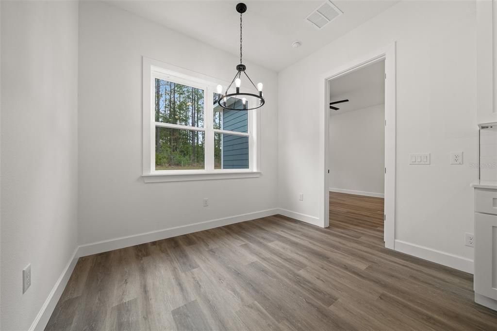 For Rent: $1,875 (3 beds, 2 baths, 1452 Square Feet)