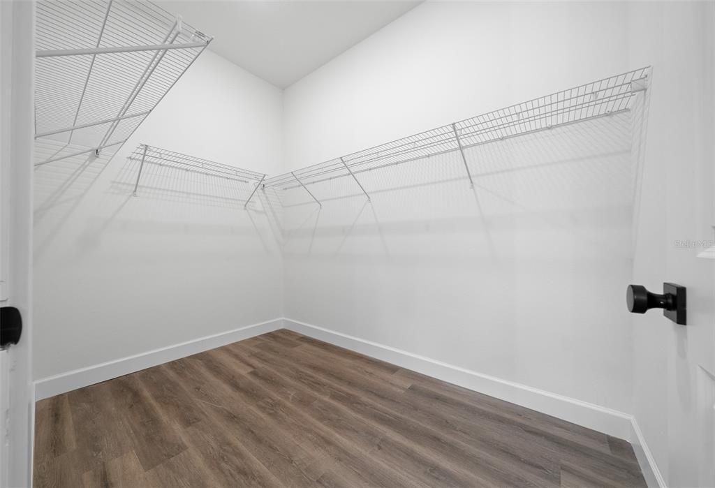 For Rent: $1,875 (3 beds, 2 baths, 1452 Square Feet)