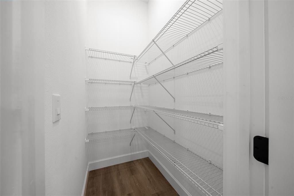 For Rent: $1,875 (3 beds, 2 baths, 1452 Square Feet)