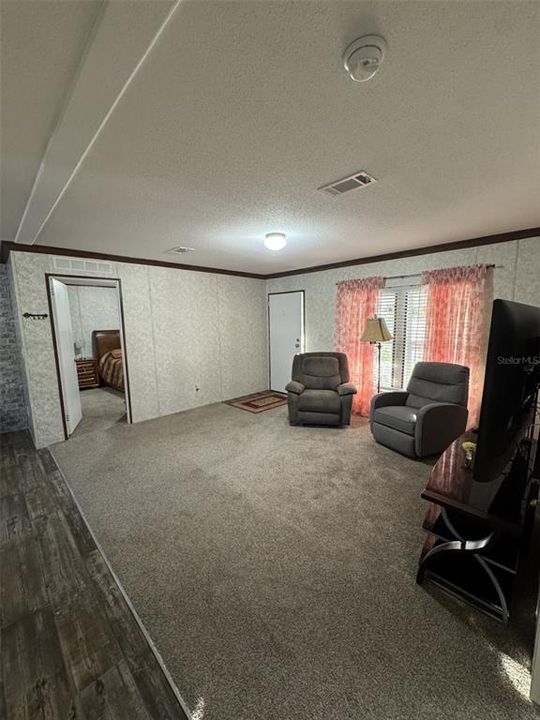 En Venta: $240,000 (3 camas, 2 baños, 936 Pies cuadrados)