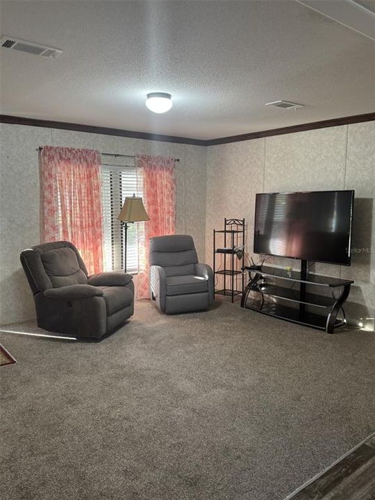 En Venta: $240,000 (3 camas, 2 baños, 936 Pies cuadrados)