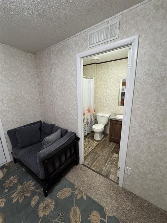 En Venta: $240,000 (3 camas, 2 baños, 936 Pies cuadrados)