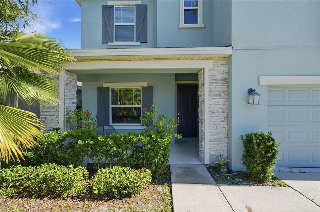 待售: $450,000 (5 贝兹, 3 浴室, 2569 平方英尺)