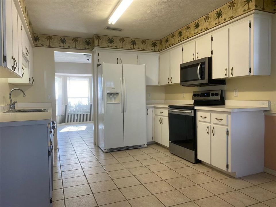 В аренду: $1,800 (3 спален, 2 ванн, 1853 Квадратных фут)