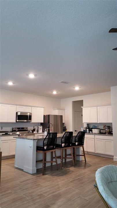 For Rent: $2,900 (4 beds, 2 baths, 2149 Square Feet)