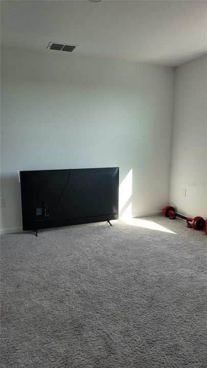 For Rent: $2,900 (4 beds, 2 baths, 2149 Square Feet)