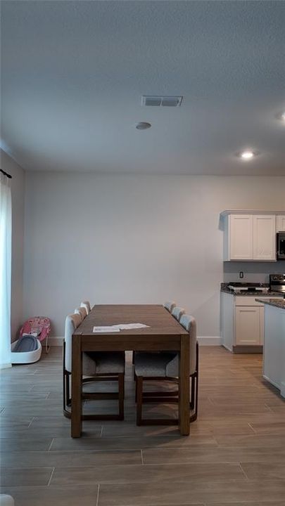 For Rent: $2,900 (4 beds, 2 baths, 2149 Square Feet)