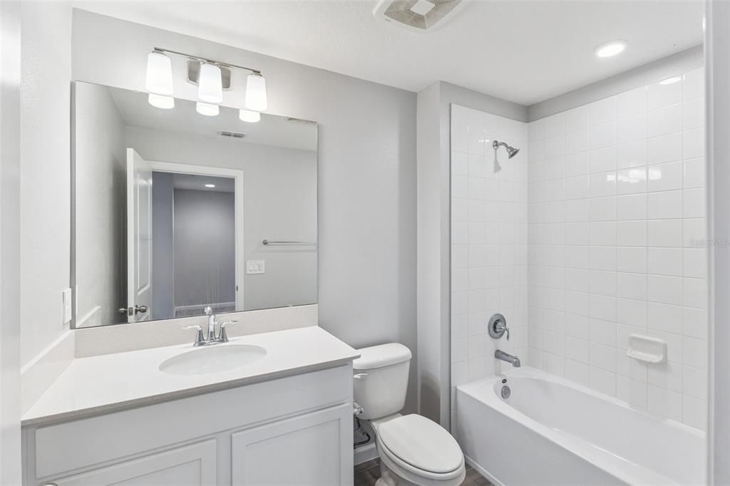 For Rent: $2,300 (3 beds, 2 baths, 1540 Square Feet)