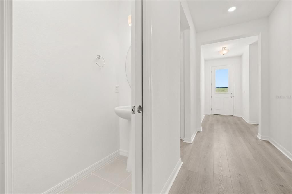 На продажу: $349,990 (4 спален, 2 ванн, 1938 Квадратных фут)