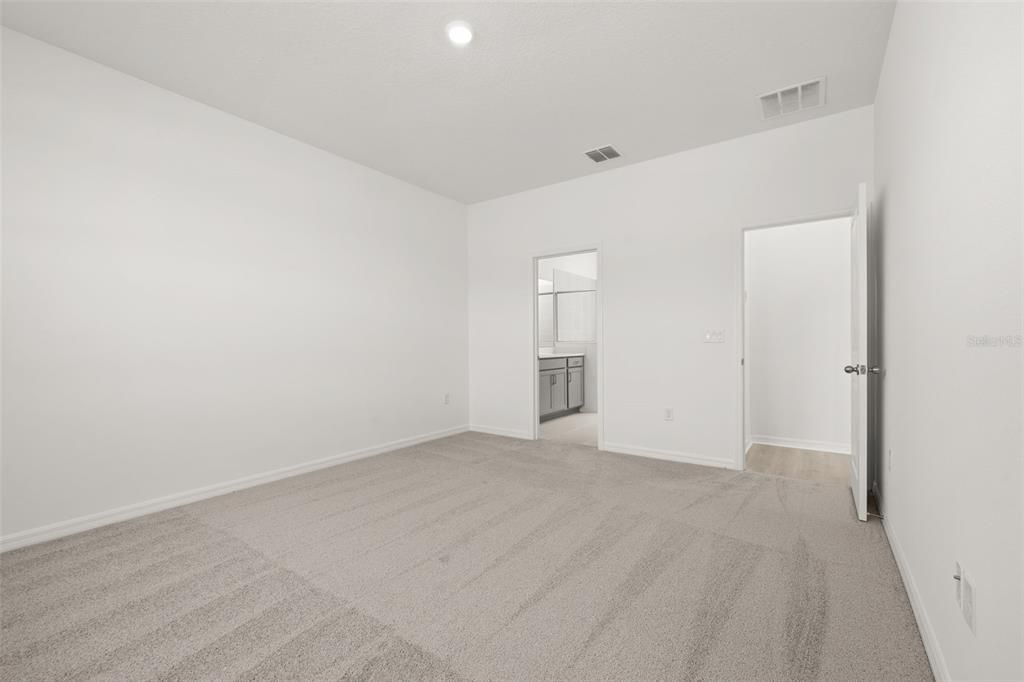 На продажу: $349,990 (4 спален, 2 ванн, 1938 Квадратных фут)