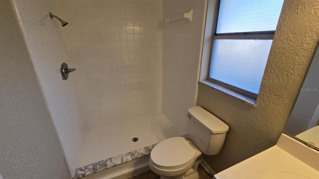 For Sale: $246,000 (3 beds, 2 baths, 1385 Square Feet)