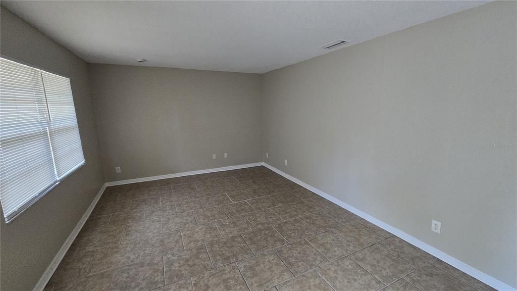 For Sale: $246,000 (3 beds, 2 baths, 1385 Square Feet)