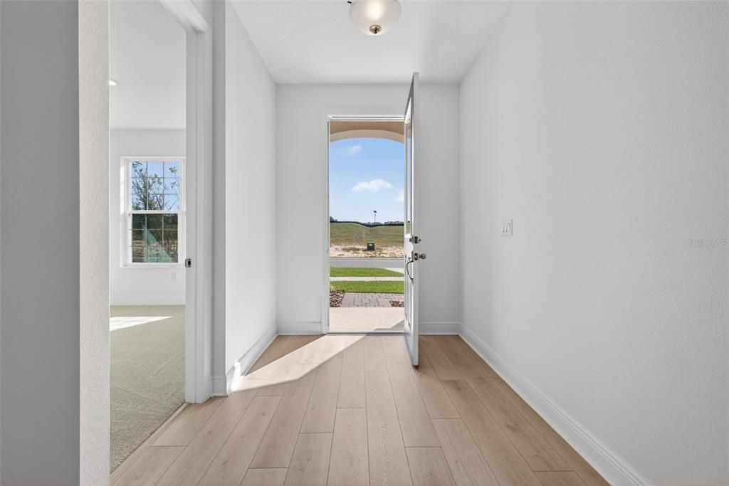 待售: $359,990 (4 贝兹, 2 浴室, 2110 平方英尺)