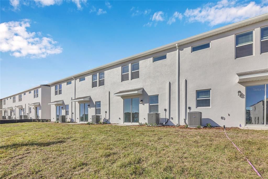 For Rent: $2,300 (3 beds, 2 baths, 1834 Square Feet)