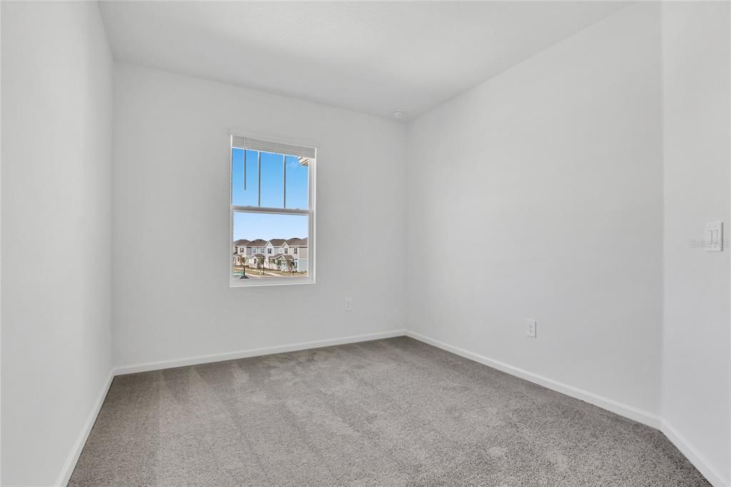 For Rent: $2,300 (3 beds, 2 baths, 1834 Square Feet)